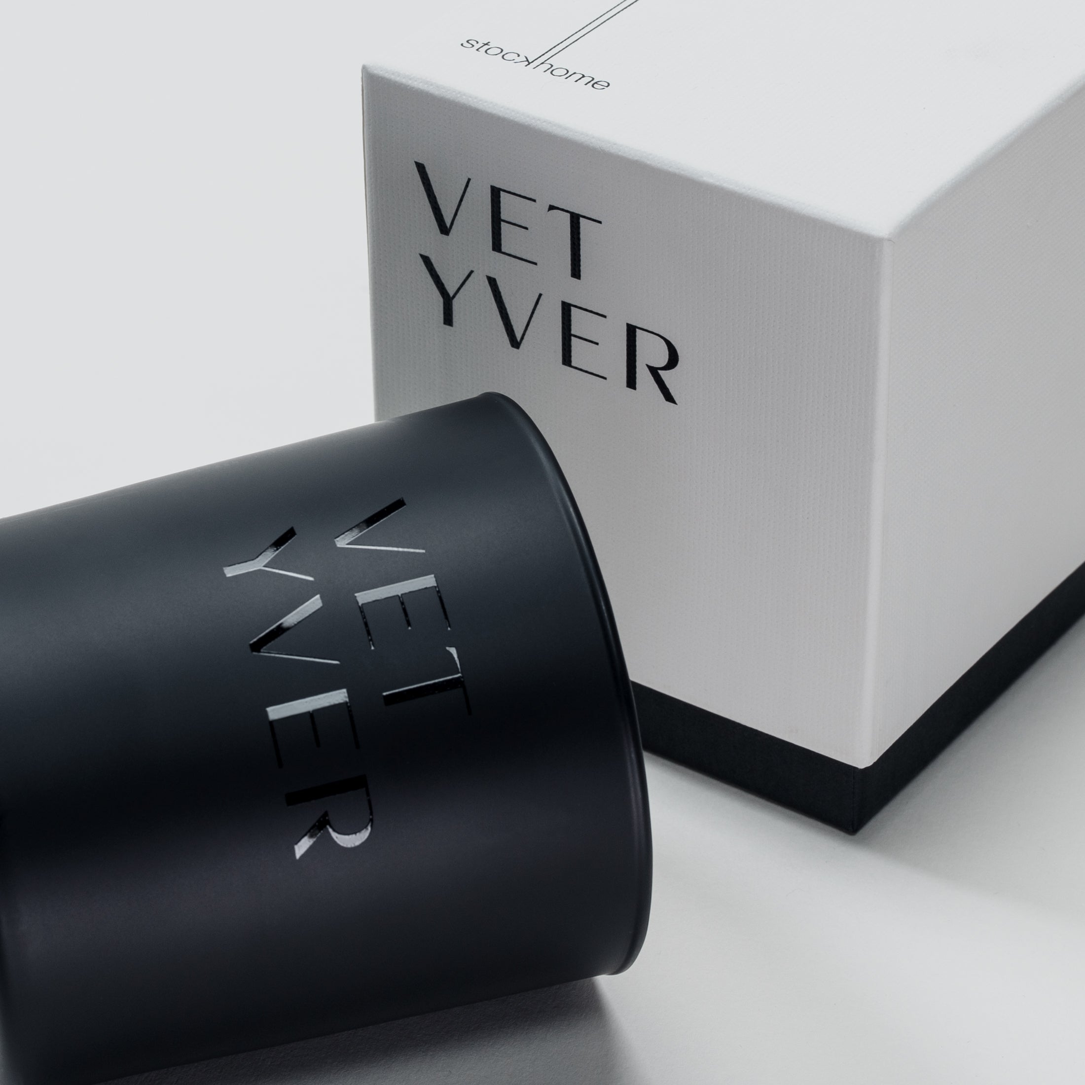 Vetyver Scented Candle